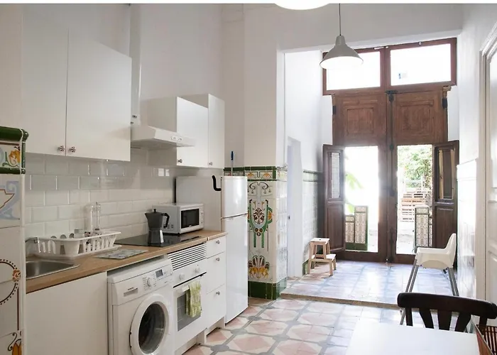 1- Habitacion Interior Con Aire Acondicionado Y Con Bano Independiente