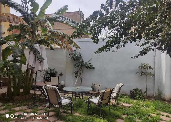1- Habitacion Interior Con Aire Acondicionado Y Con Bano Independiente